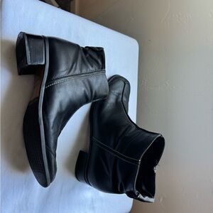 Y2K 90s Santana Canada Waterproof Boots black color size 9.5 Round Toe